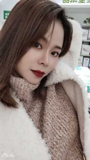 性感辣妹，有颜有身材！半良家放纵寻刺激，偷情的快感全程高爽